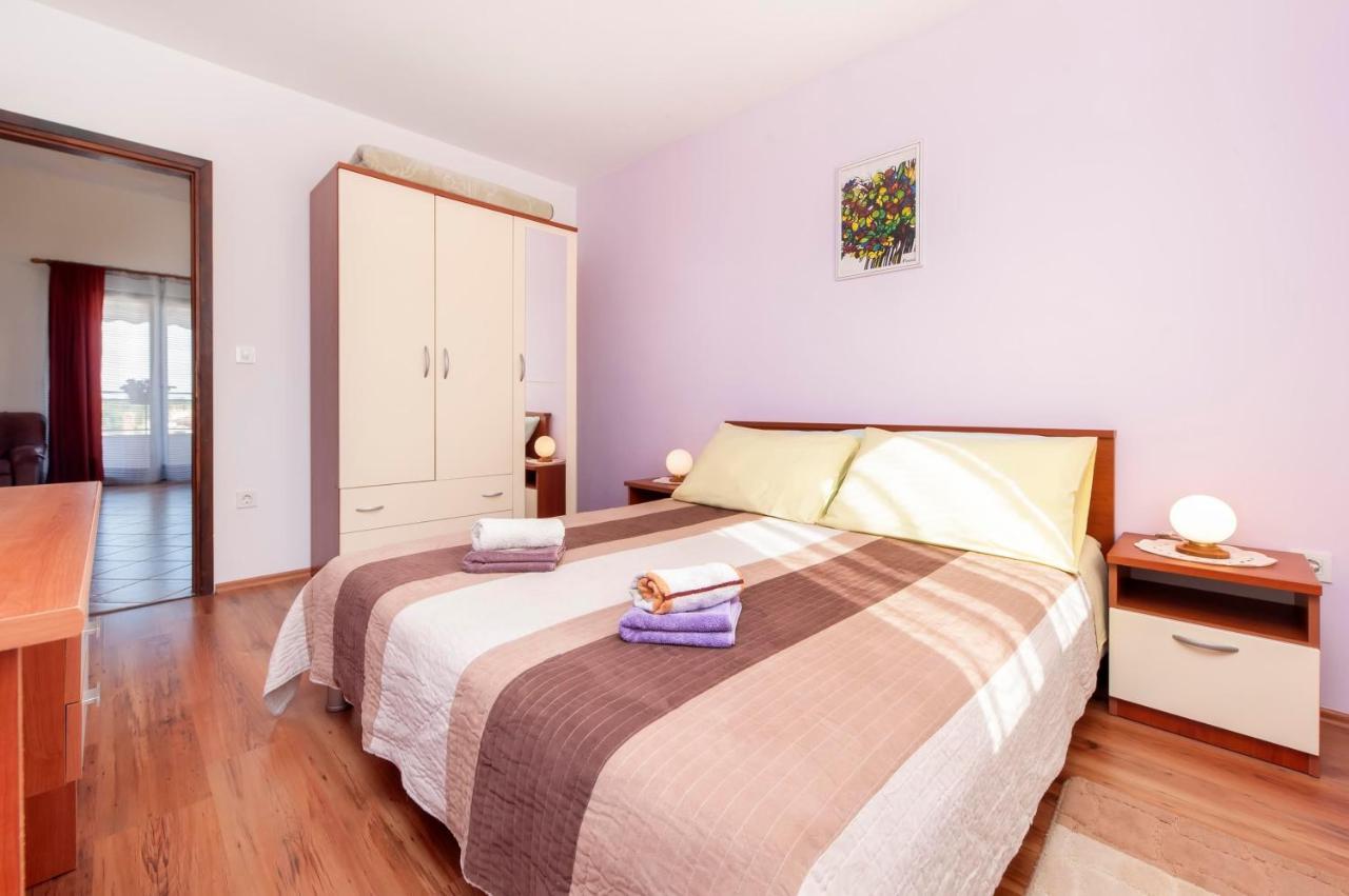 Apartments Adria روفينج المظهر الخارجي الصورة