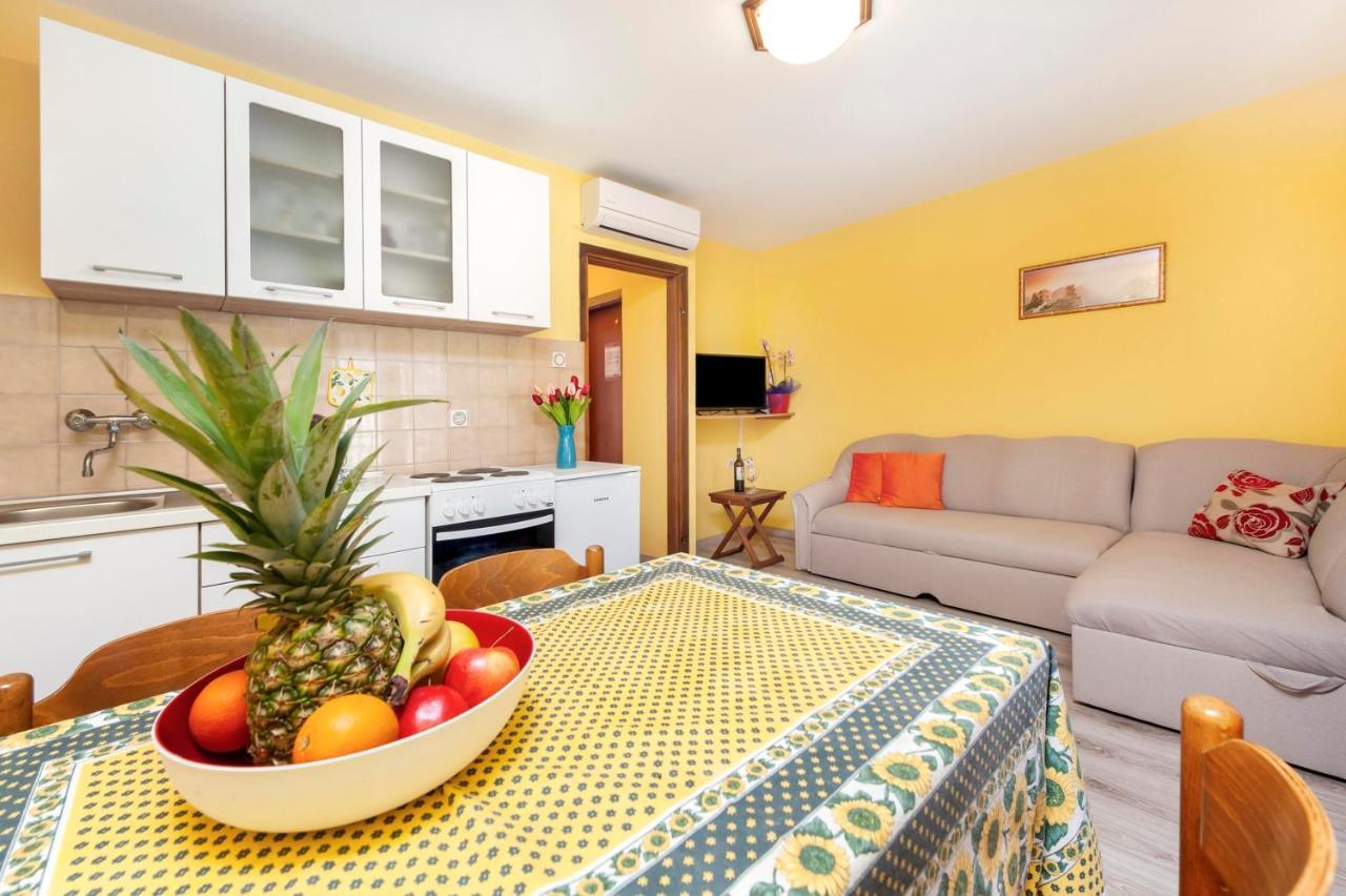 Apartments Adria روفينج المظهر الخارجي الصورة