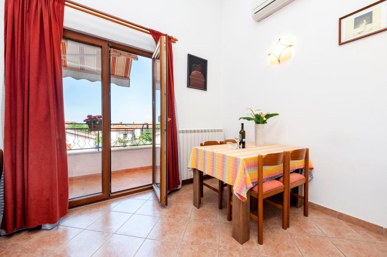 Apartments Adria روفينج المظهر الخارجي الصورة